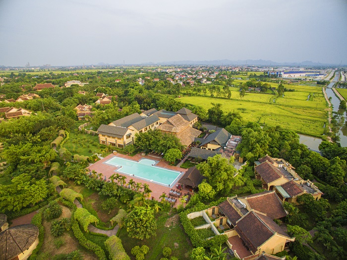Khu nghỉ Emeralda Resort Ninh Bình luôn được khách nhà ưu ái gọi là “chốn nhà quê” đậm chất Bắc Bộ